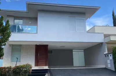 Casa em condomínio fechado com 4 quartos à venda na Rua dos Jacarandás, Jardins Valência, Goiânia