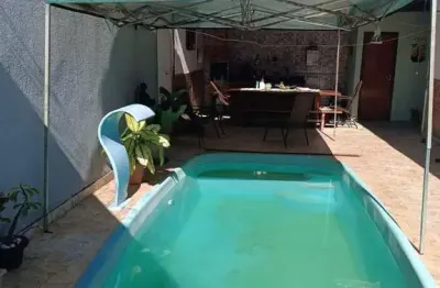 Casa com 3 quartos à venda na Rua Moisés Batista, 1, Centro, Trindade