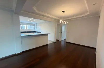 Apartamento de 160 metros setor Oeste  3 quartos com 1 suite plena + Office   2 suite Americana