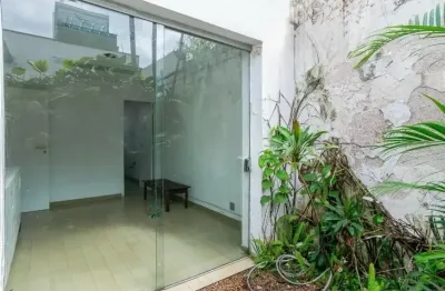 Casa com 2 quartos à venda na Rua Amaro Cavalheiro, 81, Pinheiros, São Paulo