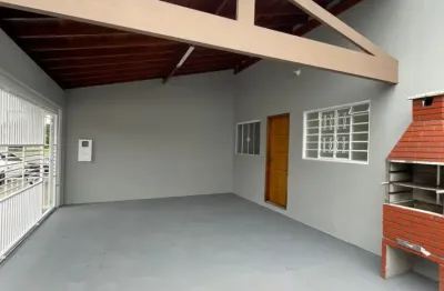 Linda casa no jardim celina em araras - sp de 2 quartos com excelente localização – ideal para sair do aluguel