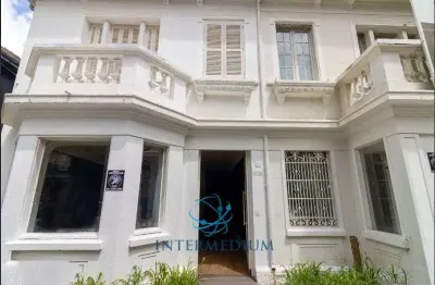 Casa comercial em rua tradicional do bairro moinhos de vento