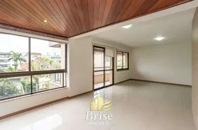 Apartamento com 3 quartos para alugar no Moinhos de Vento, Porto Alegre 