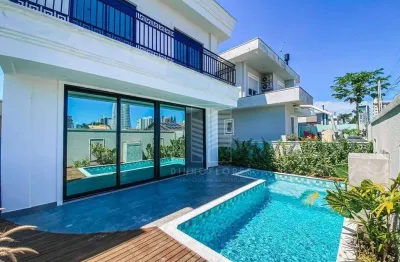 Sobrado com 4 dormitórios à venda, 232 m² por R$ 2.680.000,00 - Centro - Balneário Piçarras/SC