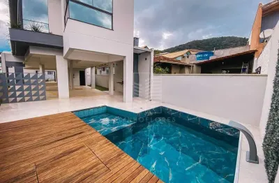 Apartamento com 3 dormitórios à venda, 70 m² por R$ 890.000,00 - Armação - Penha/SC