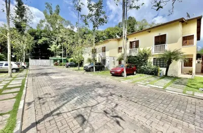 Otima casa com 3 dormitorios sendo 1 suíte no km 21 raposo tavares