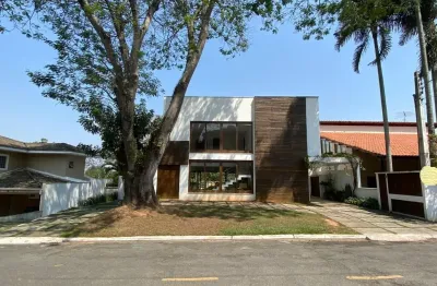 Casa moderna 4 suites, piscina  com aproximadamente 550m2 de área construída em terreno de 1.000m2