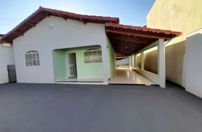 Casa com 3 quartos para alugar na rua general osório, s/n, parque anhangüera, goiânia por r$ 3.300