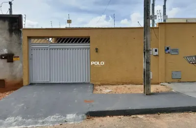 Casa com 2 quartos para alugar na rua cv13, 02, residencial center ville, goiânia por r$ 1.800