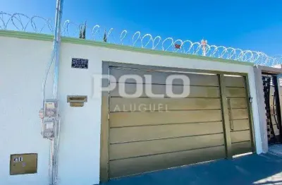 Casa com 3 quartos para alugar na alameda alcides de araújo romão, 1, setor faiçalville, goiânia por r$ 3.100