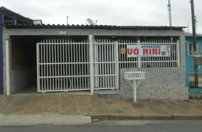 Casa de 72 metros quadrados no bairro vargas com 2 quartos