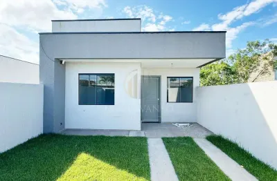 Casa com 2 quartos à venda na Avenida Cascavel, 670, Piçarras, Guaratuba