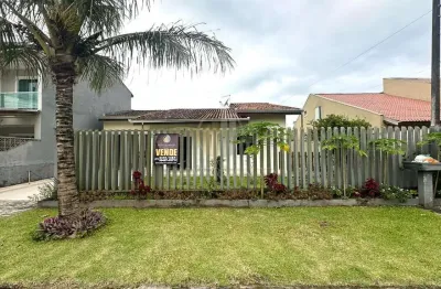 Casa com 3 quartos à venda na Rua Apucarana, 517, Brejatuba, Guaratuba