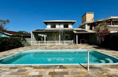 Casa com 4 quartos à venda na Rua Apucarana, Brejatuba, Guaratuba