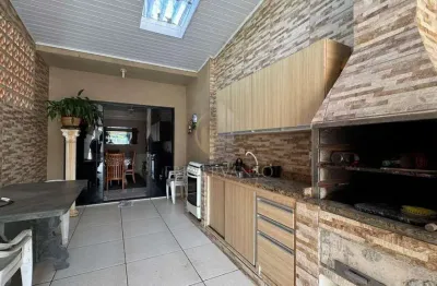 Casa com 3 quartos à venda na Avenida Mafra, Piçarras, Guaratuba