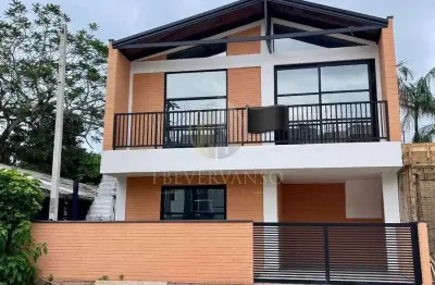 Casa com 2 quartos à venda na Avenida Vinte e Nove de Abril, 341, Coroados, Guaratuba