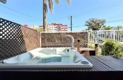 Casa com 3 quartos para alugar na Avenida Floriano Peixoto, Centro, Guaratuba