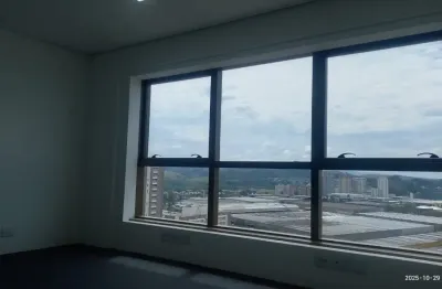 Sala comercial para locação. excelente localização, no centro de alphaville.  edifício nwt.