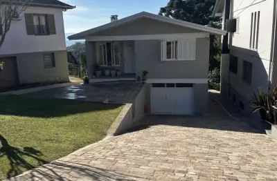 Casa 3 dormitórios, duas moradias no botafogo em  bento gonçalves.