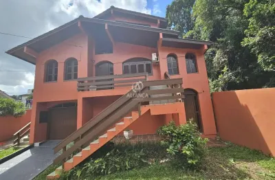 Casa com 3 dormitórios, no bairro fenavinho, bento gonçalves.