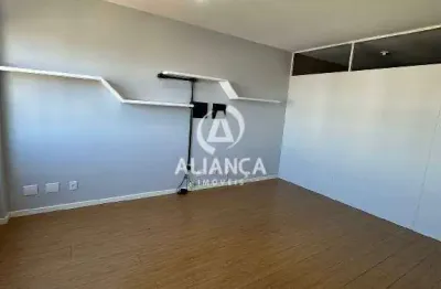 Área privativa: 40,00 m².
01 banheiro 
piso taboão
cond. +- 290,00 + á