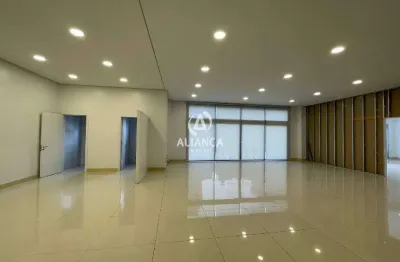 4 banheiros  
área privativa: 460,00 m²
condomínio: +- r$: 250,00
iptu