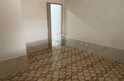 Casa com 1 quarto para alugar na Rua Acioli, 342, Senador Vasconcelos, Rio de Janeiro