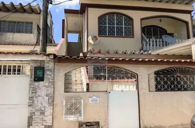 Casa com 2 quartos para alugar na Rua Nelson de Castro Monteiro, 289, Campo Grande, Rio de Janeiro