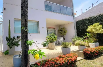 Casa Contemporânea com 4 Quartos em Campo Grande - Ótimo Preço!