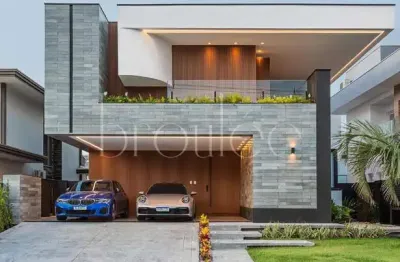 Casa finamente mobiliada no condomínio caledônia em camboriú para locação/aluguel anual