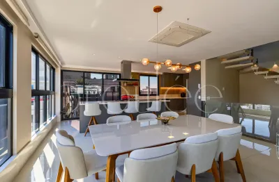 Cobertura triplex com vista mar terraço e piscina privativa aquecida finamente mobiliada na praia brava de itajaí para locação anual