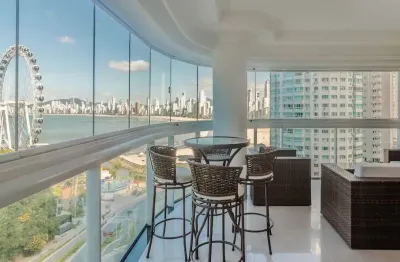 Apartamento com vista mar no pioneiros em balneário camboriú-sc