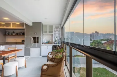 Apartamento finamente mobiliado na praia dos amores de balneário camboriú-sc para locação anual