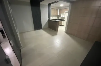 Sobrado duplex moderno, muito bem distribuído e com ambientes amplos para seu conforto