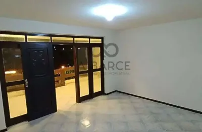 Apartamento com 2 quartos para alugar na Rua Vereador Gilberto Fialho, Conquista, Ilhéus