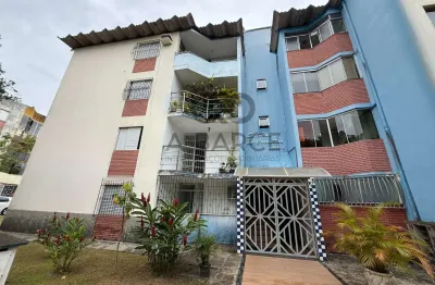Apt. de 3 dorms sendo 1 suíte - cond. morada do bosque - av. esperança - ilhéus/ba
