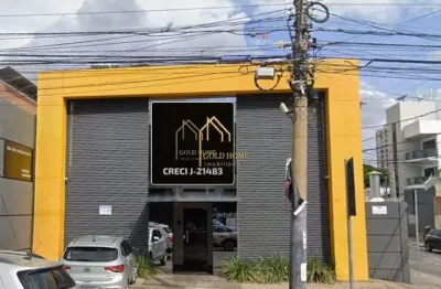 Aluga-se prédio comercial – 300m² – excelente localização em cuiabá