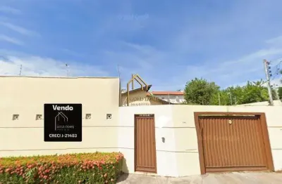 Vendo casa no bairro santa rosa – próximo ao shopping estação cuiabá