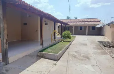 Casa com 3 quartos à venda na rua trinta e três, 33, santa cruz, cuiabá, 159 m2 por r$ 450.000