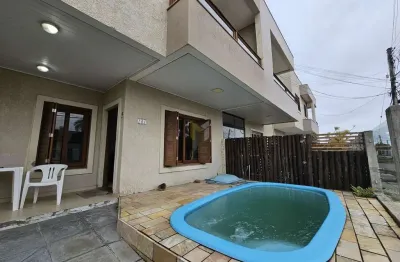 Duplex 3 dormitórios com suíte a poucas quadras do mar em capão da canoa