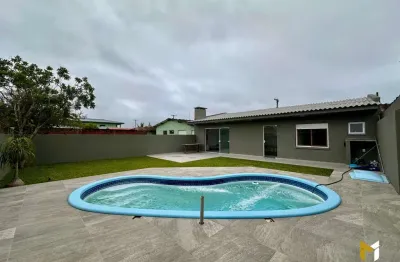 Casa com 3 Dormitórios 2 Suítes Piscina Churrasqueira em Atlântida Sul Osório