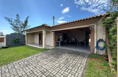 Casa com 3 quartos à venda na Das Estremosas, 866, Noiva Do Mar, Xangri-Lá