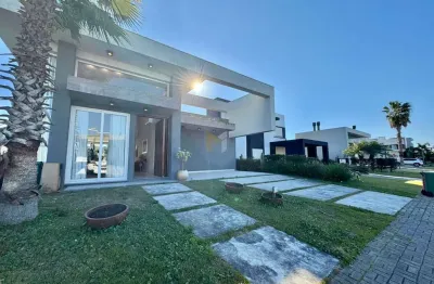 Casa em condomínio fechado com 3 quartos à venda na Rua Onório Germano, 2009, Zona Nova, Capão da Canoa