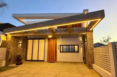 Casa 03 suítes decorada poucas quadras do mar jardim beira mar capão da canoa