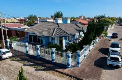 Casa 2 dormitórios suíte hidromassagem gourmet decorada rainha do mar xangri-lá