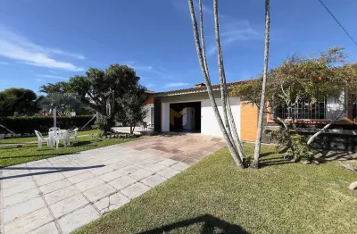 Casa com 6 quartos à venda na Rua Jandáia, 609, Atlântida, Xangri-Lá