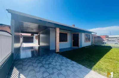 Casa 4 Dormitórios com Quiosque e Churrasqueira em Xangri-Lá