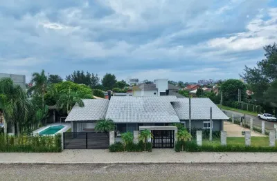 Oásis de Lazer em Atlântida: Esquina com Quadra de Beach Tênis e Piscina