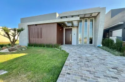 Casa nova nunca habitada no condomínio fechado Riviera em Xangri-lá RS