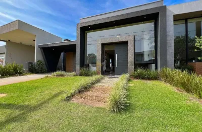Casa térrea com piscina no condomínio Riviera em Xangri-lá RS